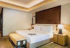 Lagen Island Resort