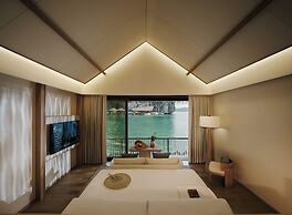 Lagen Island Resort