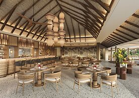 Lagen Island Resort
