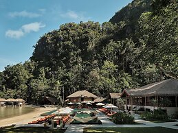 Lagen Island Resort
