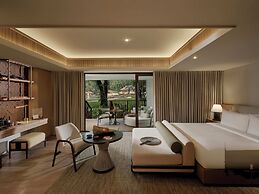Lagen Island Resort