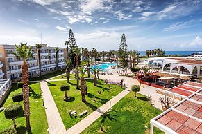 Louis Phaethon Beach