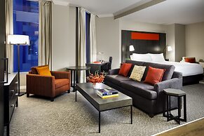 One King West Hotel & Residence
