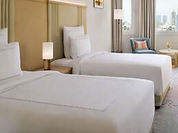 Swissôtel Al Murooj Dubai