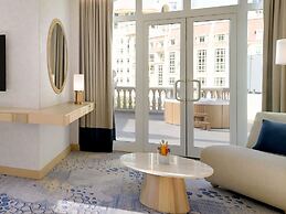 Swissôtel Al Murooj Dubai