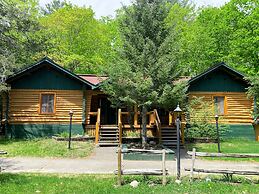 Auberge Alpine Inn