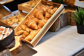 voco Madrid - Las Tablas by IHG