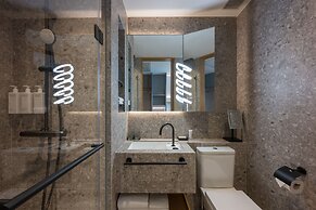 Mondrian Hong Kong