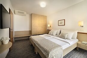 Hotel & Casa Valamar Sanfior