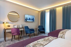 Cork’s Vienna Woods Hotel and Villas