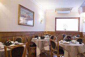 Hotel Leopardi