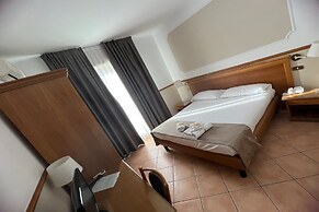 Hotel Leopardi