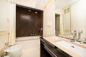 Hotel Carducci 76
