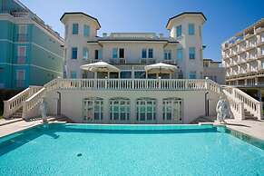 Hotel Carducci 76