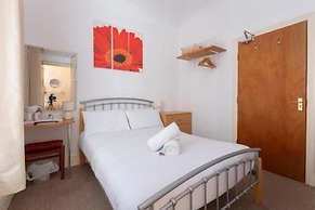 The Sandringham Court Hotel and Apartment