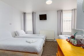 The Sandringham Court Hotel and Apartment