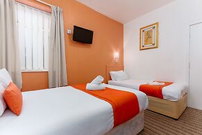The Sandringham Court Hotel and Apartment