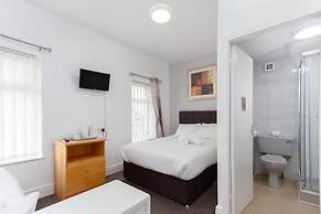 The Sandringham Court Hotel and Apartment
