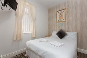 The Sandringham Court Hotel and Apartment