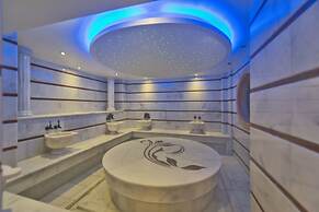 Glorious Hotel