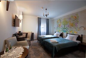 Hotel Ester