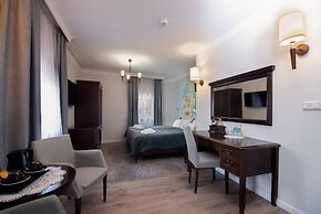 Hotel Ester