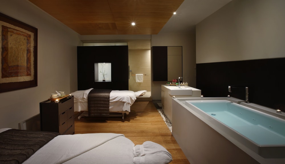 Sofitel Queenstown Hotel & Spa