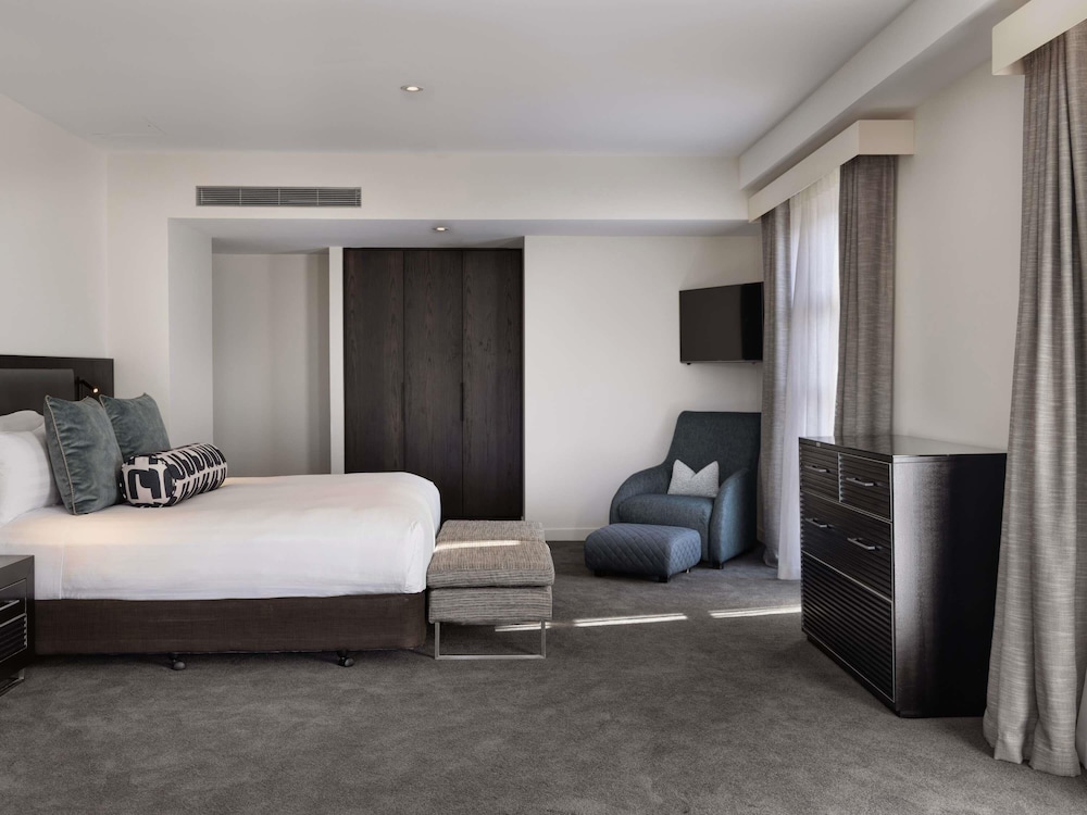 Sofitel Queenstown Hotel & Spa