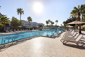 THB Tropical Island Aparthotel