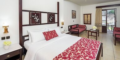 Simantro Resort