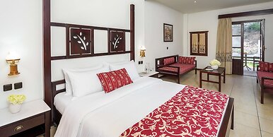 Simantro Resort
