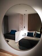 Zoes Hotel
