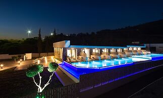 Zoes Hotel