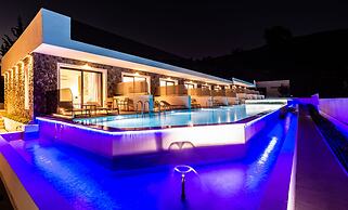 Zoes Hotel