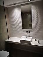 Zoes Hotel