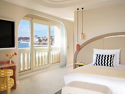 Monte-Carlo Bay Hotel & Resort