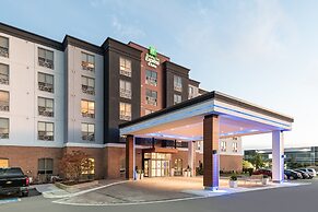 Holiday Inn Express & Suites Milton by IHG