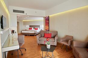 Ramada Plaza by Wyndham Thraki