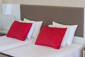 Ramada Plaza by Wyndham Thraki