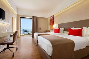 Ramada Plaza by Wyndham Thraki