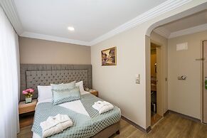 Grand Anka Hotel