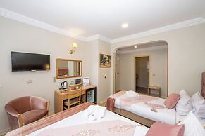 Grand Anka Hotel