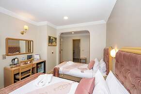 Grand Anka Hotel