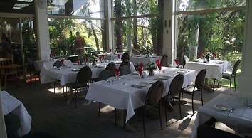 Sanctuary Resort & TreeHouse Restaurant