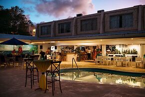 Pirate's Inn