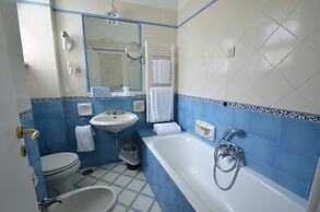Gatto Bianco Hotel & SPA