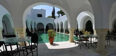 Hotel Dar Khayam