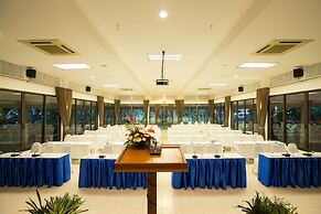 The Imperial River House Resort