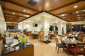 The Imperial River House Resort