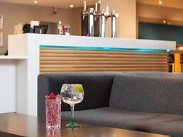 Holiday Inn Express Stevenage by IHG